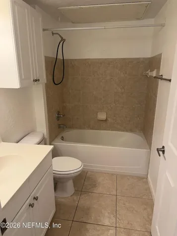 8539 Gate Parkway W Jacksonville FL 32216