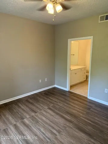 8539 Gate Parkway W Jacksonville FL 32216