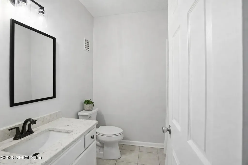 13727 Richmond Park Drive N Jacksonville FL 32224