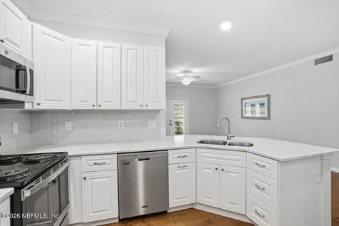 13727 Richmond Park Drive N Jacksonville FL 32224