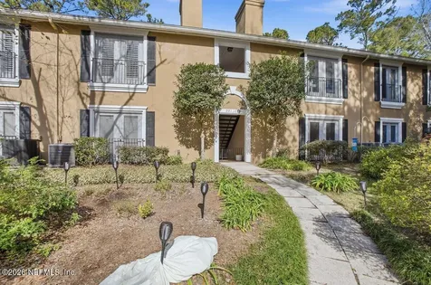 13727 Richmond Park Drive N Jacksonville FL 32224