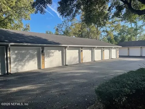13727 Richmond Park Drive N Jacksonville FL 32224