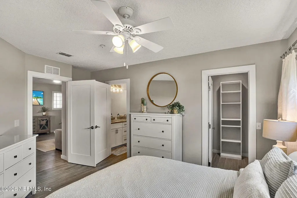 1701 The Greens Way Jacksonville Beach FL 32250