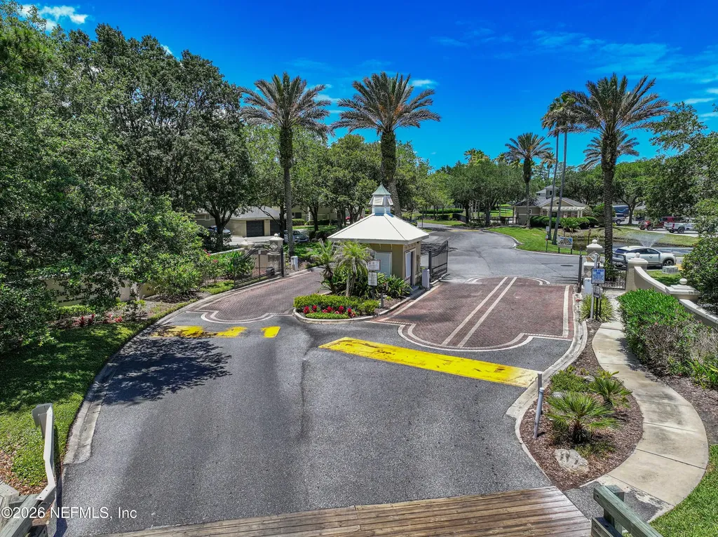 1701 The Greens Way Jacksonville Beach FL 32250