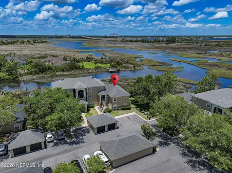 1701 The Greens Way Jacksonville Beach FL 32250