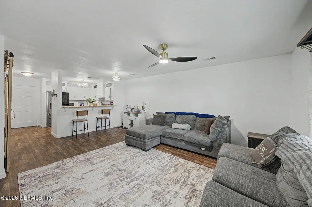 205 Oceangate Drive Atlantic Beach FL 32233