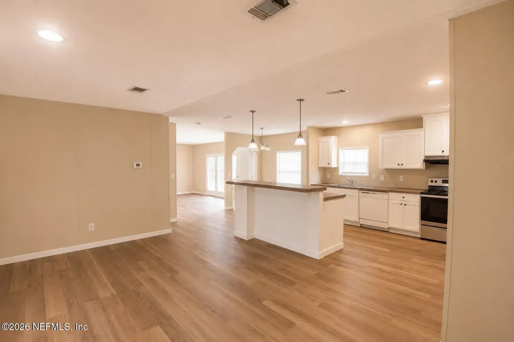 130 W Louis Broer Road East Palatka FL 32131