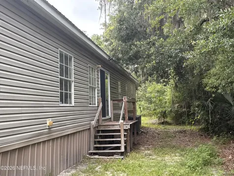 130 W Louis Broer Road East Palatka FL 32131