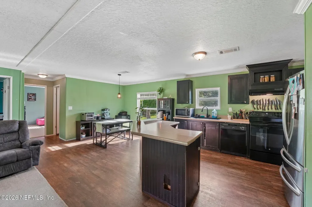 9935 Amos Avenue Hastings FL 32145