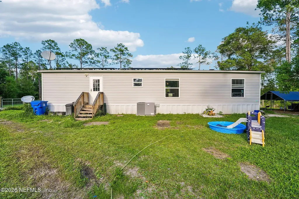 9935 Amos Avenue Hastings FL 32145