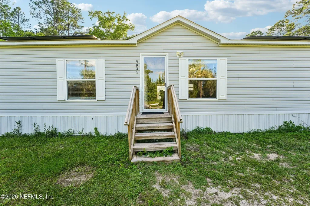 9935 Amos Avenue Hastings FL 32145