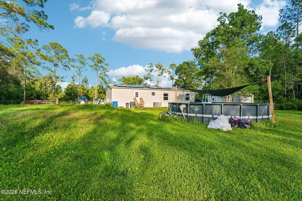 9935 Amos Avenue Hastings FL 32145