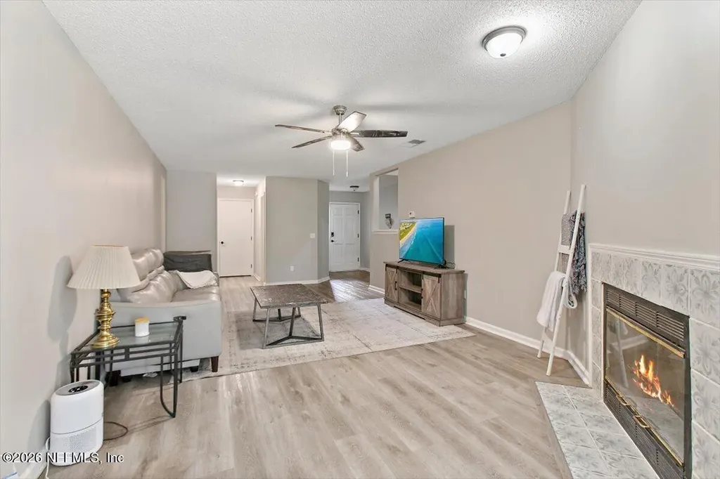 3957 Laurelwood Drive Jacksonville FL 32257