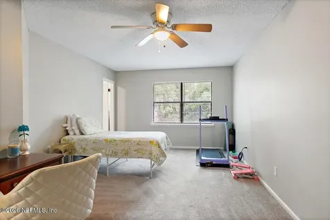 3957 Laurelwood Drive Jacksonville FL 32257