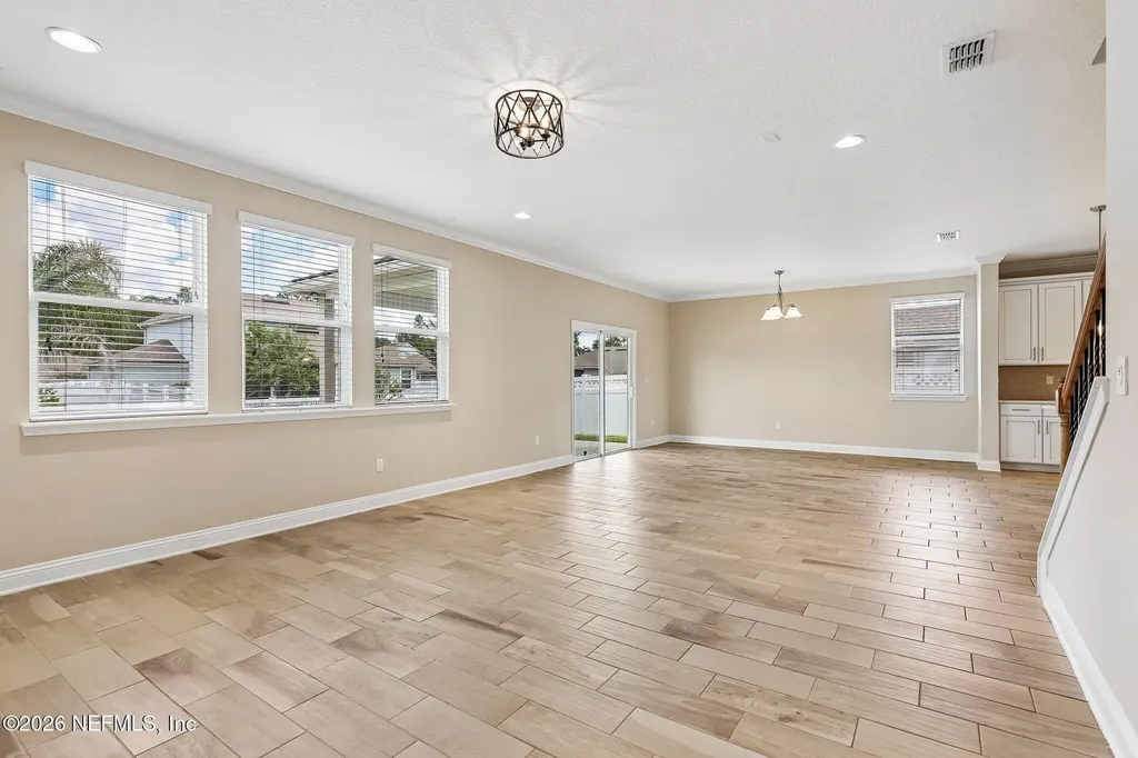 280 Queen Victoria Avenue Jacksonville FL 32259