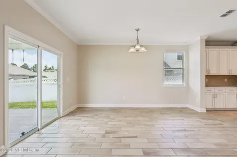 280 Queen Victoria Avenue Jacksonville FL 32259