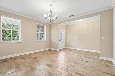 280 Queen Victoria Avenue Jacksonville FL 32259