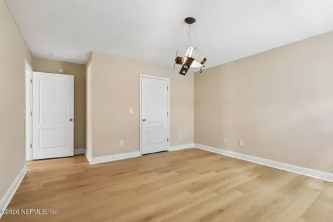 280 Queen Victoria Avenue Jacksonville FL 32259
