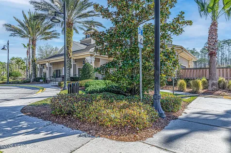 280 Queen Victoria Avenue Jacksonville FL 32259