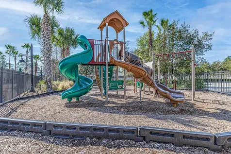 280 Queen Victoria Avenue Jacksonville FL 32259