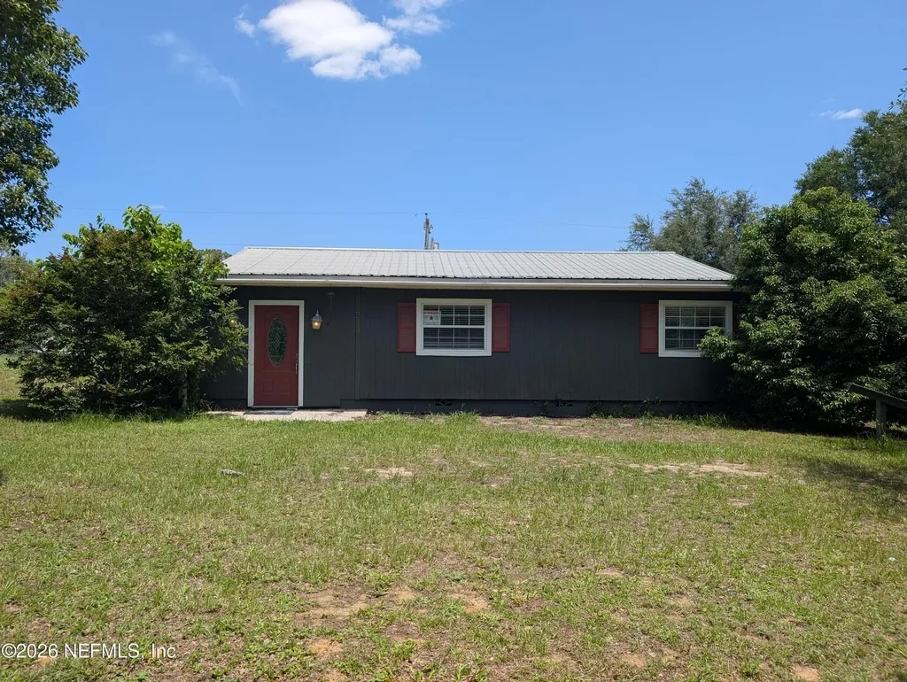 244 5th Way Interlachen FL 32148