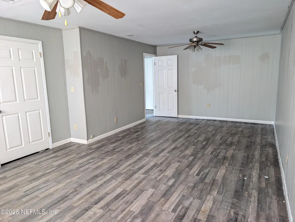 244 5th Way Interlachen FL 32148