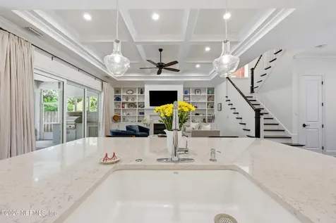 2527 Pineridge Road Jacksonville FL 32207