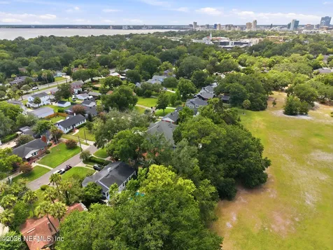 2527 Pineridge Road Jacksonville FL 32207