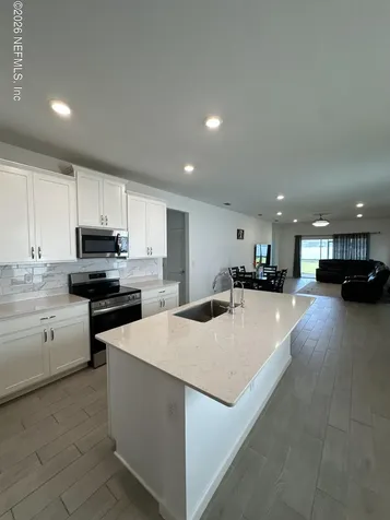 4002 Haydon Burns Place Jacksonville FL 32217