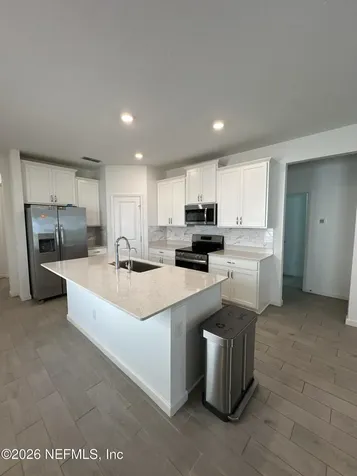 4002 Haydon Burns Place Jacksonville FL 32217