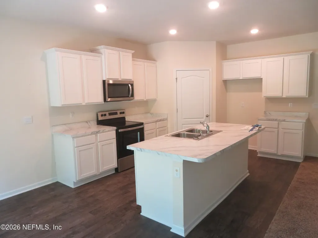2482 Oak Stream Drive Green Cove Springs FL 32043
