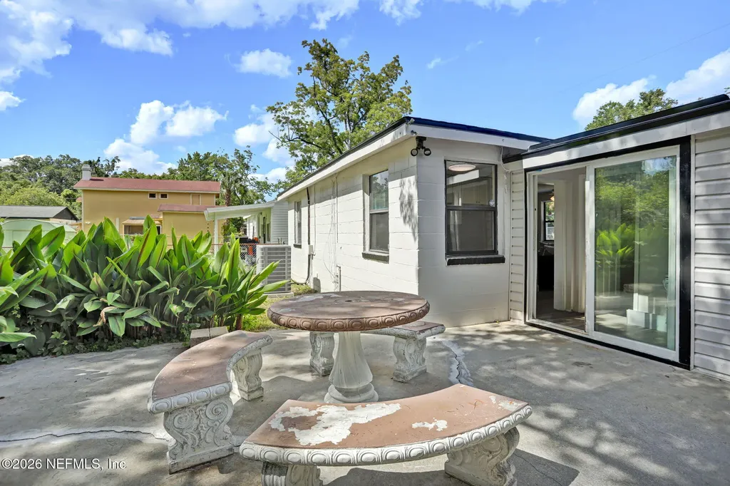 2425 Holmes Street Jacksonville FL 32207