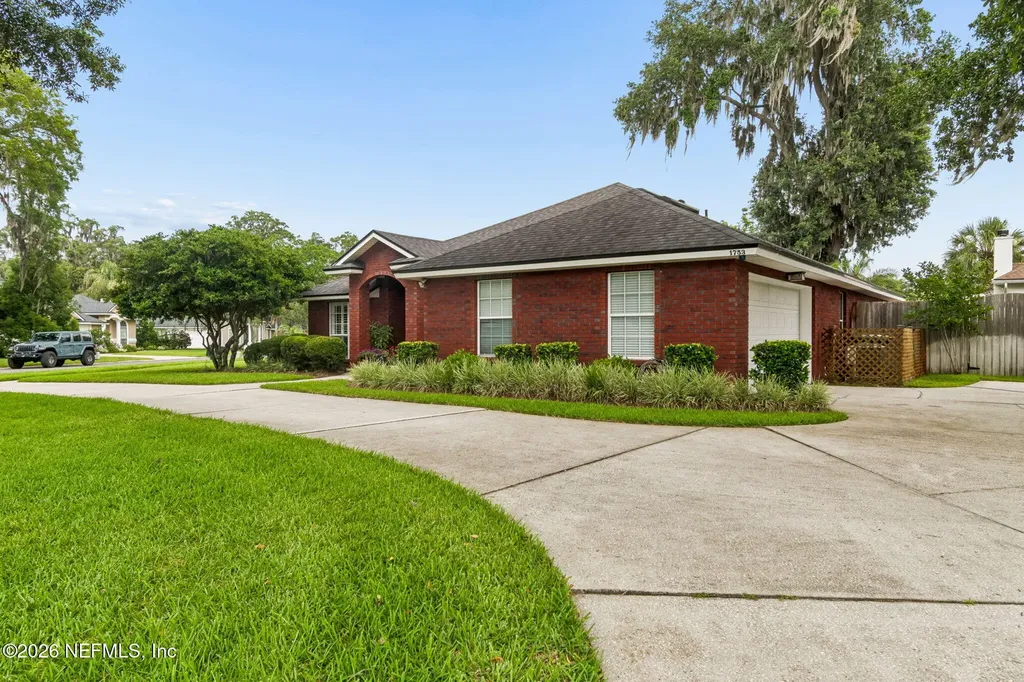 1753 Rising Oaks Drive Jacksonville FL 32223