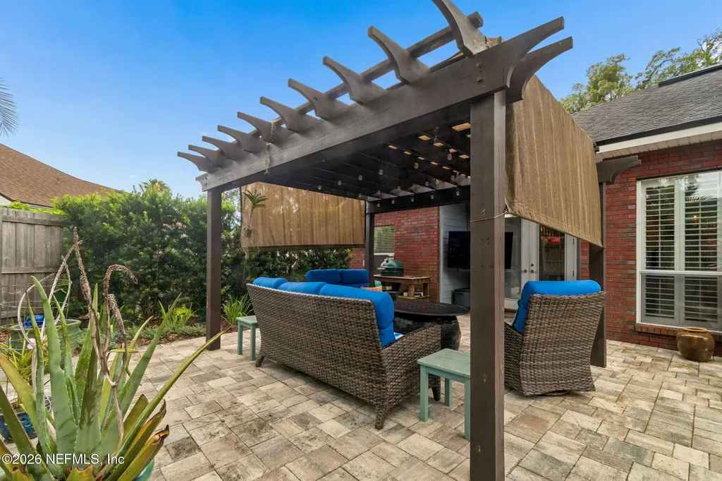 1753 Rising Oaks Drive Jacksonville FL 32223