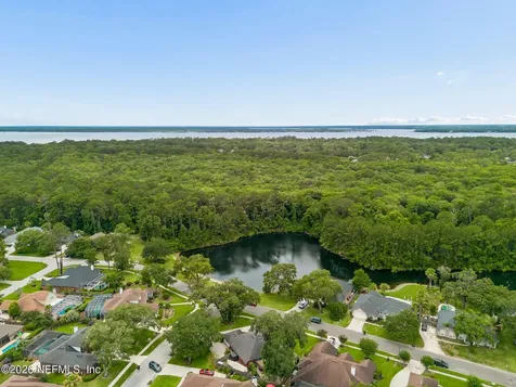 1753 Rising Oaks Drive Jacksonville FL 32223