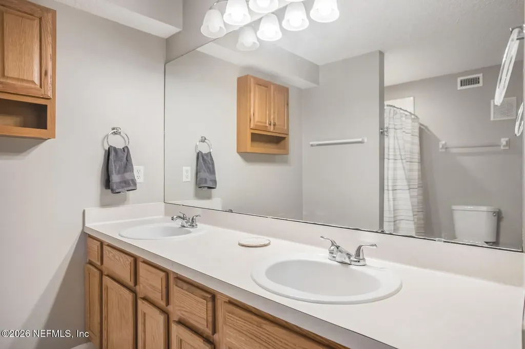 13715 Richmond Park Drive Jacksonville FL 32224