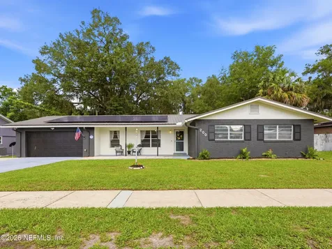 200 Mango Drive Palatka FL 32177