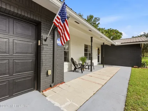 200 Mango Drive Palatka FL 32177