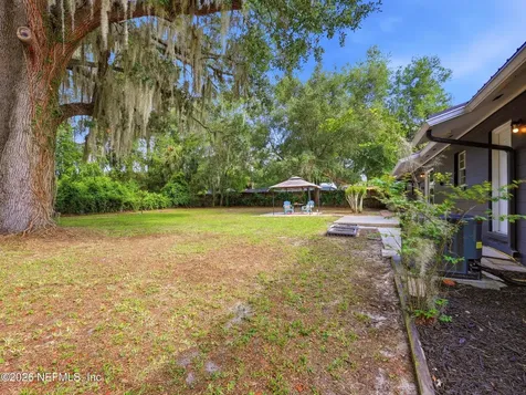 200 Mango Drive Palatka FL 32177
