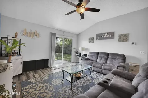 8267 Stelling Drive Jacksonville FL 32244