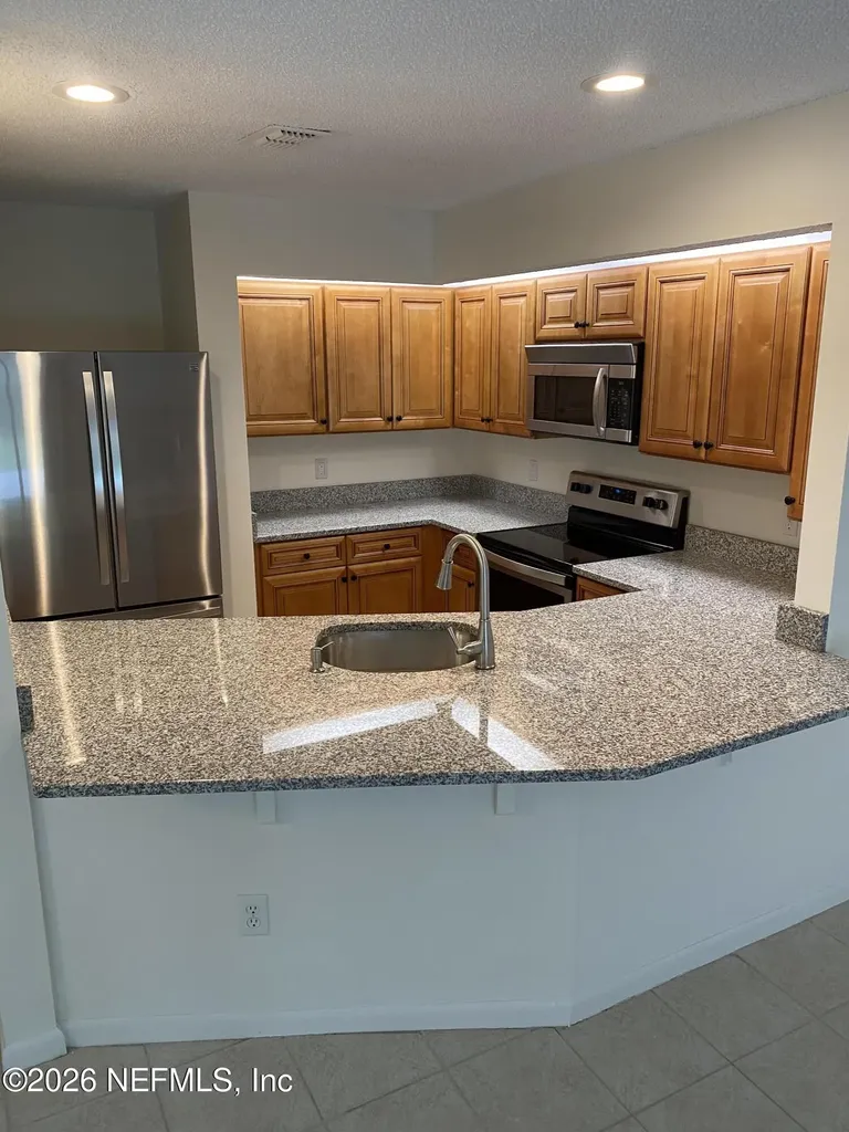 8562 Sturbridge Circle W Jacksonville FL 32244