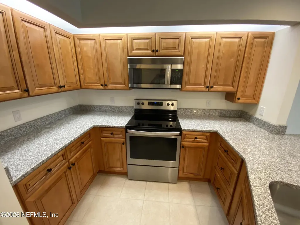 8562 Sturbridge Circle W Jacksonville FL 32244