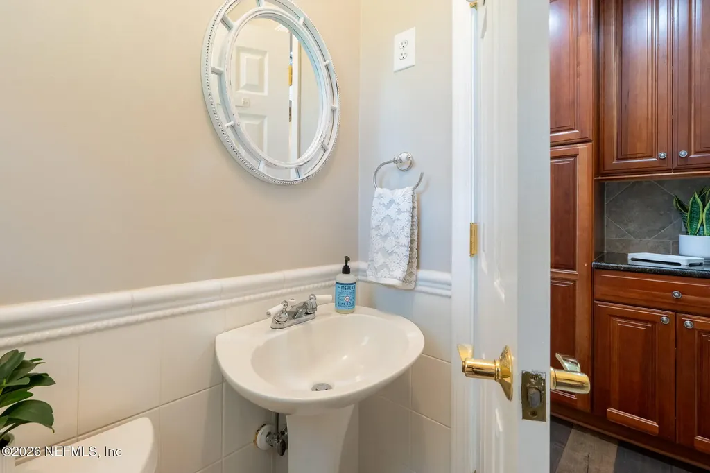 5001 Water Oak Lane Jacksonville FL 32210