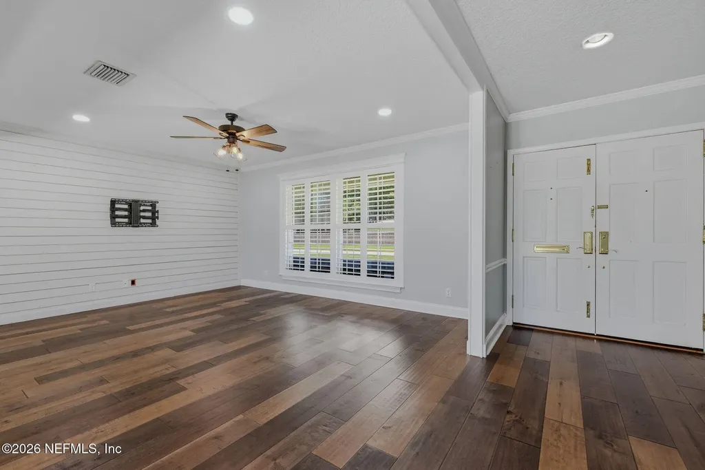 5001 Water Oak Lane Jacksonville FL 32210