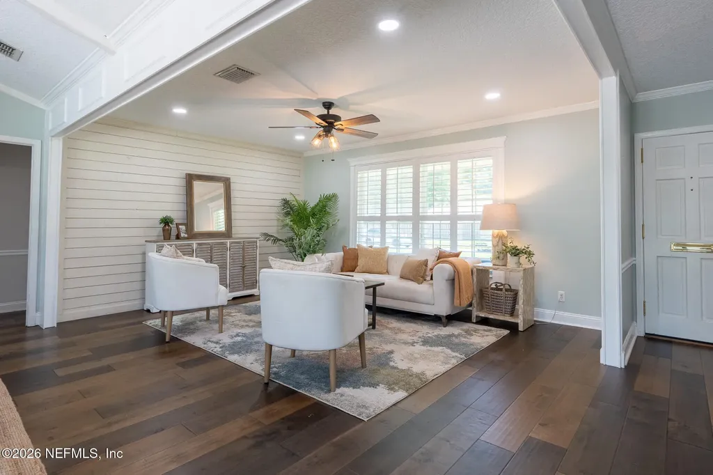 5001 Water Oak Lane Jacksonville FL 32210