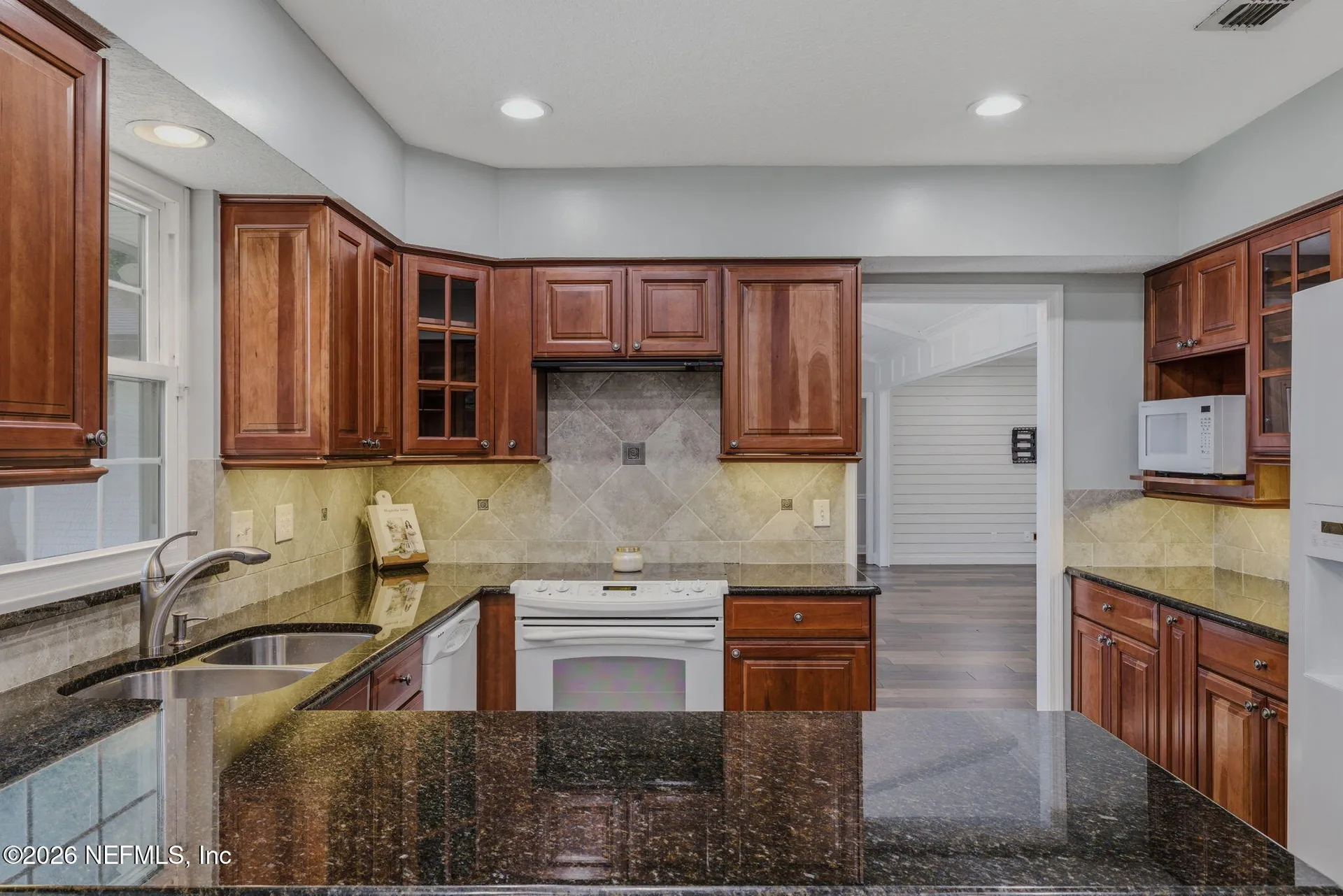 5001 Water Oak Lane Jacksonville FL 32210