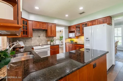5001 Water Oak Lane Jacksonville FL 32210