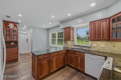 5001 Water Oak Lane Jacksonville FL 32210