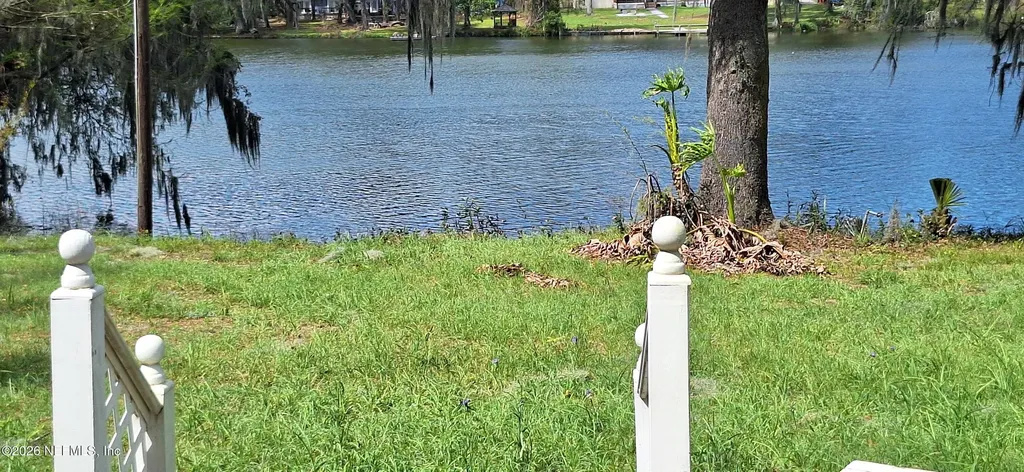 1900 E Holly Oaks Lake Road E Jacksonville FL 32225