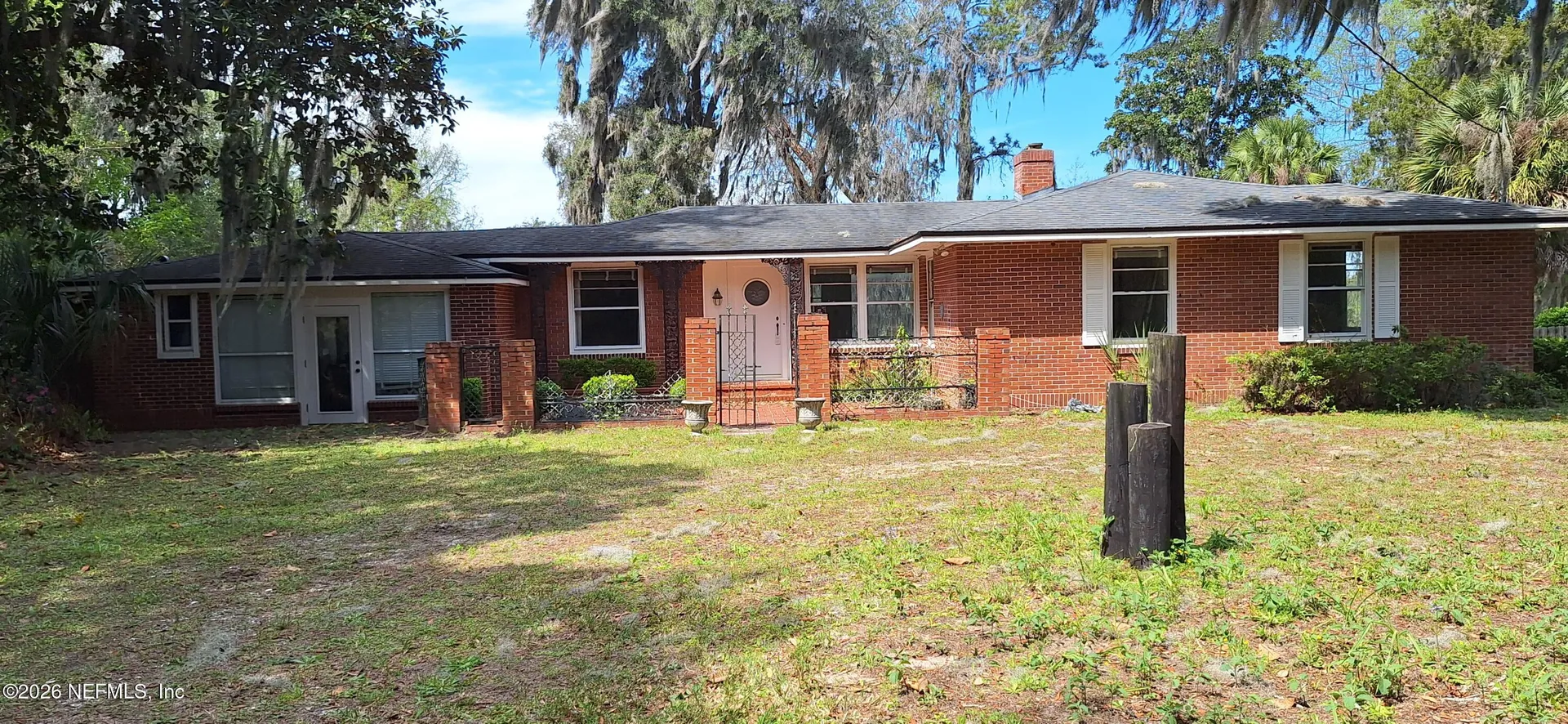 1900 E Holly Oaks Lake Road E Jacksonville FL 32225
